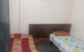 Ever Green Guest House Travel & Pg